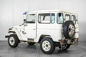 Image 6/50 of Toyota Land Cruiser BJ 40 (1977)