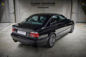 Image 18/99 of BMW M5 (2000)