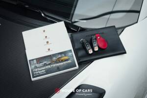 Image 25/25 de Porsche 718 Cayman GT4 RS Weissach (2022)