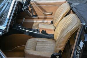 Image 36/50 de Jaguar Type E V12 (1974)