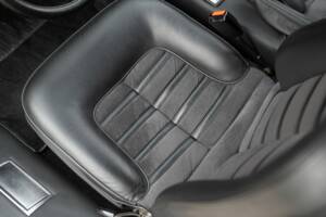 Image 38/50 of Ferrari 512 BBi (1982)