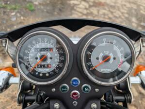 Bild 14/24 von Triumph DUMMY (2009)