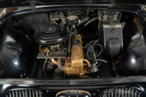 Imagen 5/19 de Renault Dauphine Export (1965)