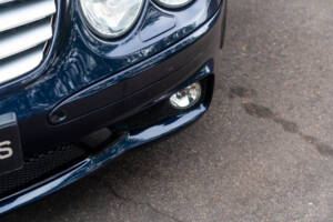 Image 57/60 of Mercedes-Benz SL 65 AMG (2004)