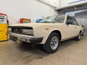 Image 2/17 de FIAT 130 Coupé (1972)
