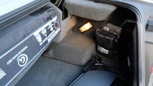 Image 61/74 of Mercedes-Benz E 320 (1997)