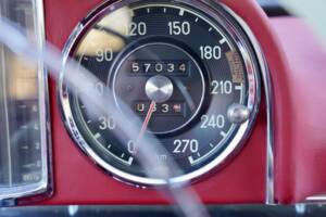 Image 14/50 of Mercedes-Benz 300 SL Roadster (1959)