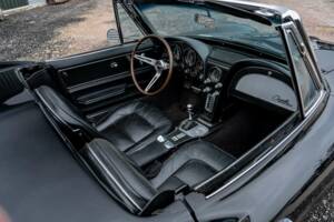 Image 23/50 of Chevrolet Corvette Sting Ray Convertible (1965)