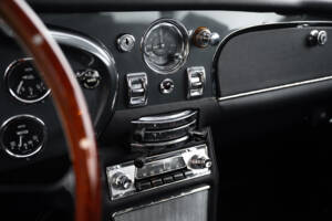Image 9/28 de Aston Martin DB 5 (1964)