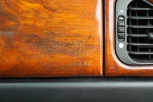 Imagen 44/50 de Jaguar XK8 4.0 (2000)
