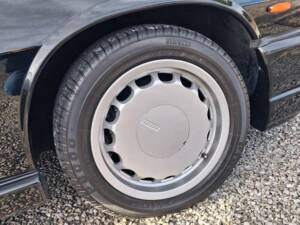 Image 33/41 de Jaguar XJRS 6.0 (1990)