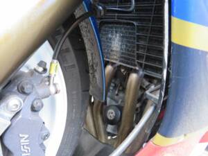 Image 31/41 de Honda CBR 900RR Fireblade (1993)