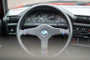 Bild 27/37 von BMW 316i Touring (1991)