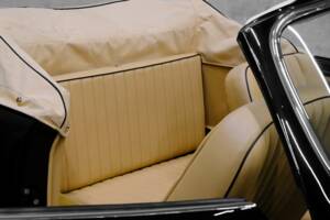 Image 34/50 of Volkswagen Karmann Ghia 1200 (1959)