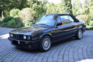 Afbeelding 3/13 van BMW 318i (1993)