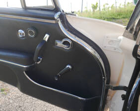 Bild 22/56 von Mercedes-Benz 220 SE b (1962)