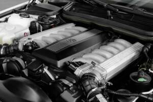 Bild 31/45 von BMW 850i (1990)