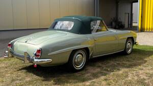 Image 8/25 of Mercedes-Benz 190 SL (1957)