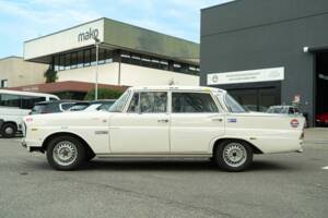 Imagen 5/50 de Mercedes-Benz 220 S b (1967)