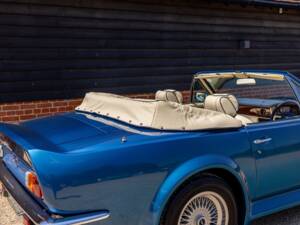 Afbeelding 24/40 van Aston Martin V8 Vantage Volante X-Pack (1989)