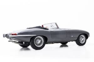 Image 10/32 of Jaguar E-Type 3.8 (1961)