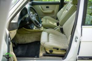Image 9/51 of BMW M 535i (1985)