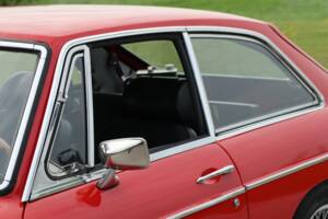 Image 45/50 of MG MGB GT (1974)