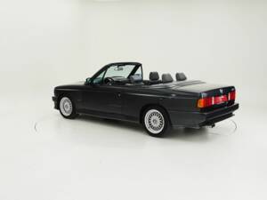 Image 3/15 of BMW M3 (1991)