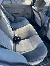 Imagen 5/8 de Alfa Romeo 75 1.6 (1991)