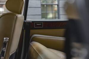 Image 8/39 of Bentley S 3 Continental (1965)