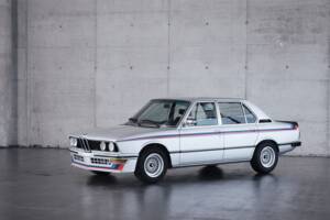 Bild 4/50 von BMW M 535i (1979)