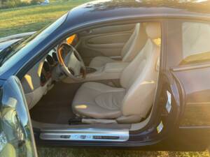 Bild 18/27 von Jaguar XKR (2001)
