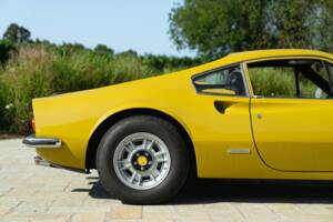 Image 27/50 of Ferrari Dino 246 GT (1971)