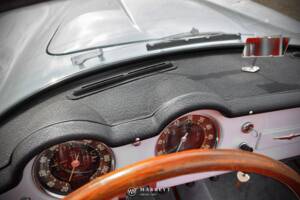 Image 65/70 of Lancia Aurelia B24 Convertible (1957)