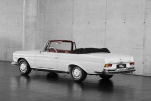 Image 10/50 of Mercedes-Benz 280 SE 3,5 (1969)