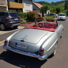 Image 2/8 de Mercedes-Benz 190 SL (1956)