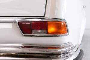 Bild 22/39 von Mercedes-Benz 280 SE 3,5 (1970)