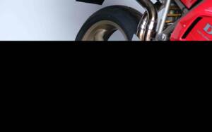 Bild 23/93 von Ducati 916 Strada (1994)