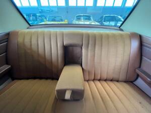 Bild 38/43 von Mercedes-Benz 280 CE (1973)
