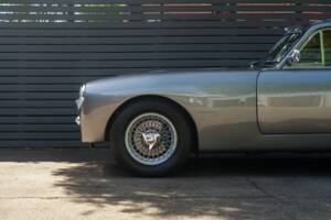 Image 5/65 of AC Greyhound (1961)