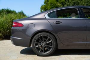 Immagine 21/50 di Jaguar XF 3.0 D-S (2008)