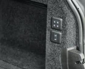 Image 48/50 of Land Rover Range Rover Vogue SDV8 (2019)