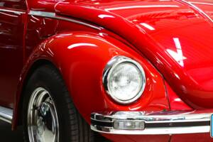 Immagine 7/34 di Volkswagen Beetle 1303 LS (1978)