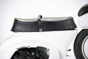 Image 28/49 de Piaggio Vespa 50 SS (1966)