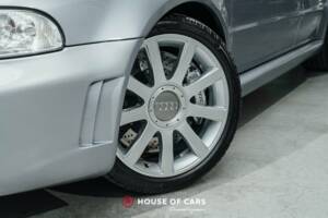 Bild 11/24 von Audi RS4 Avant (2001)