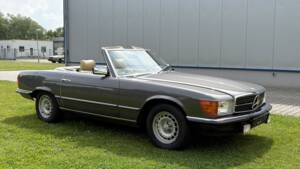 Image 5/24 de Mercedes-Benz 280 SL (1984)