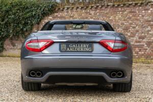 Bild 6/50 von Maserati GranCabrio Sport (2015)