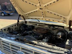 Image 17/22 of Ford F-250 (1983)