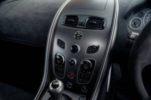 Bild 66/77 von Aston Martin V12 Vantage AMR (2018)