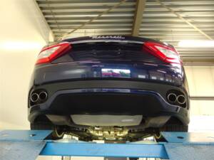 Image 92/99 of Maserati GranTurismo 4.2 (2008)